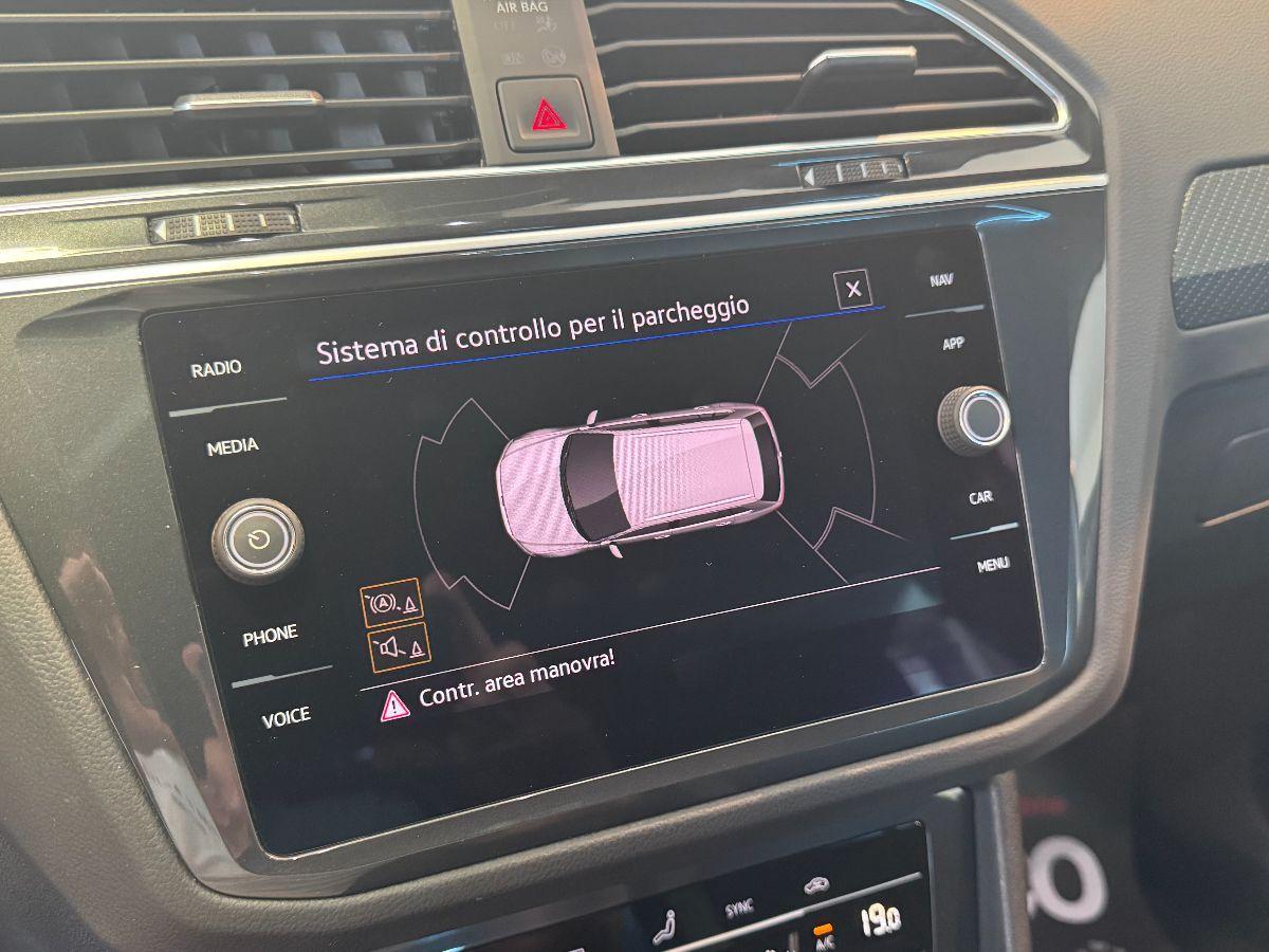 VOLKSWAGEN Tiguan 2.0 TDI DSG R-Line Luci ambient/Retroc