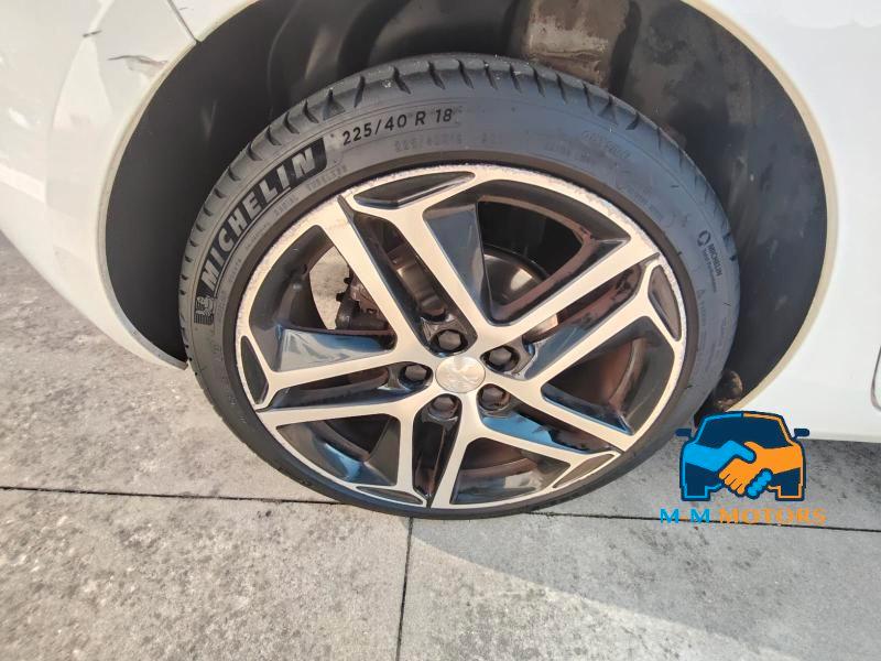 Peugeot 308 5 Porte 308 5p 1.5 bluehdi Allure s&s 130cv eat8