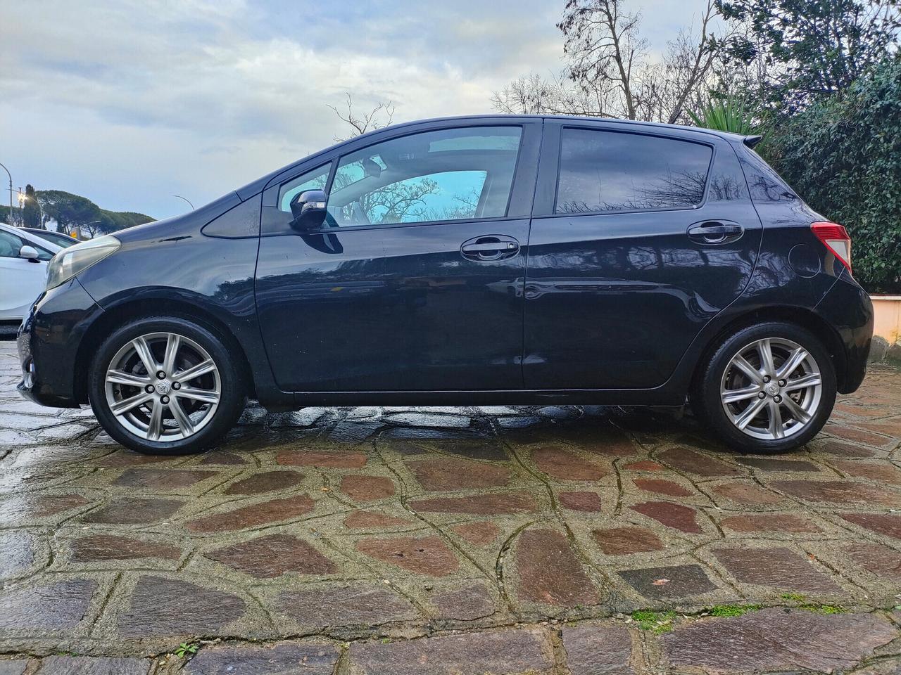 Toyota Yaris 1.3 5 porte Active