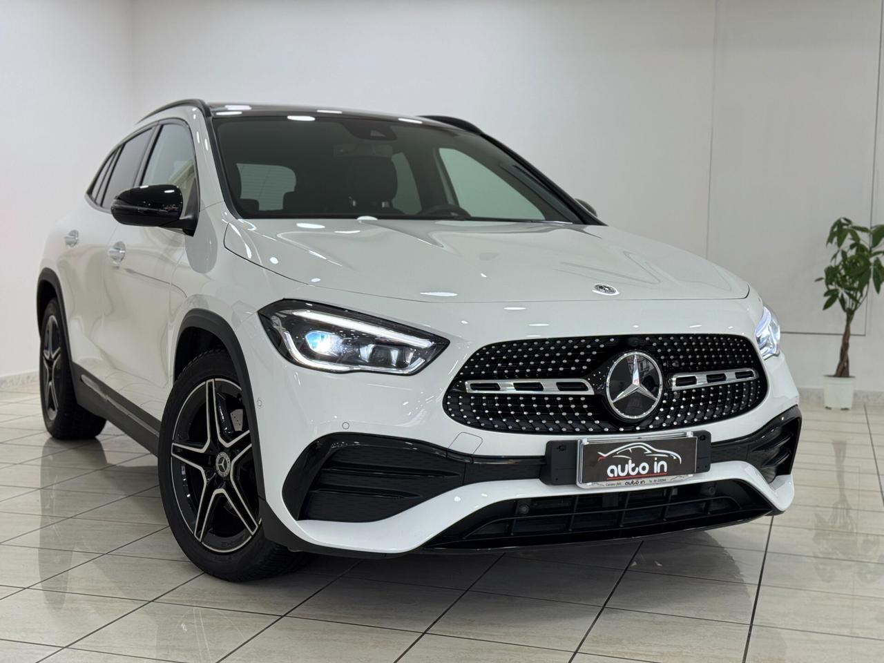 Mercedes GLA180d Automatic Premium AMG Tetto