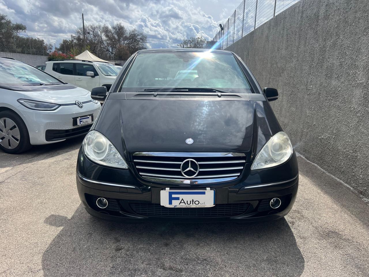 Mercedes-benz A 180 CDI Avantgarde,sensori di parcheggio,comandi al volante,ecc.