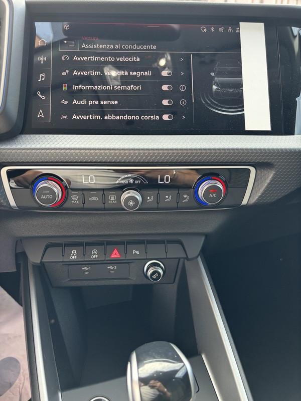 Audi A1 Sportback 30 1.0 tfsi S Line Edition 116cv s-tronic LED-PHONE APPS-17"