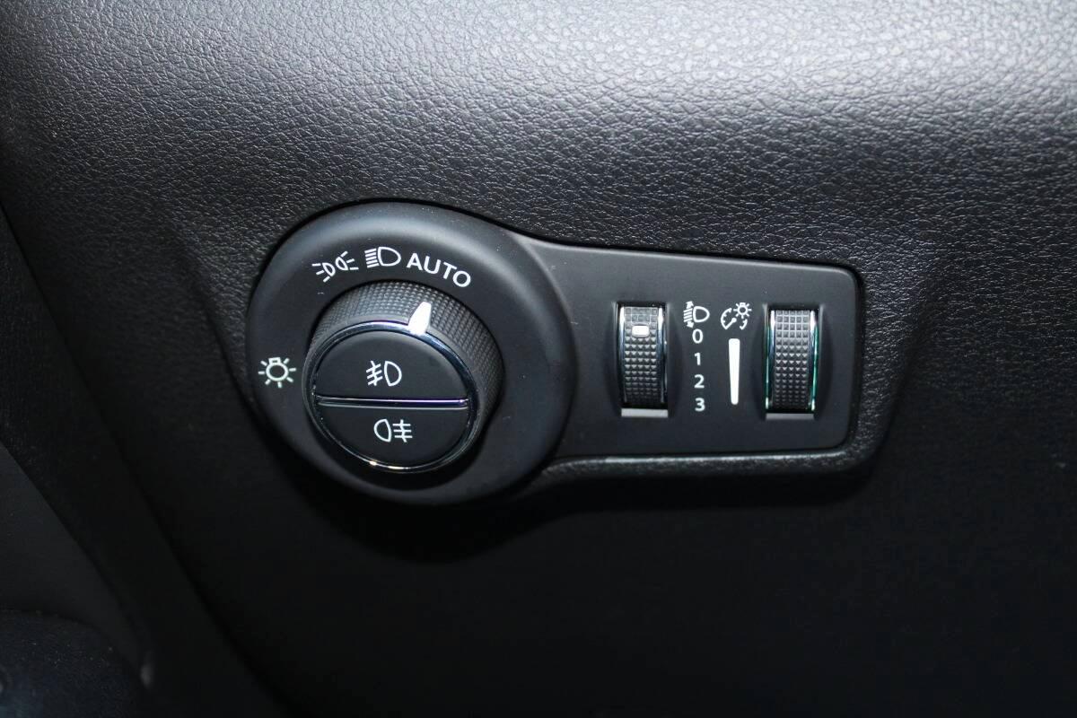 Jeep Compass 1.6 80 Anniversario 130cv Con TELECAMERA A 360°