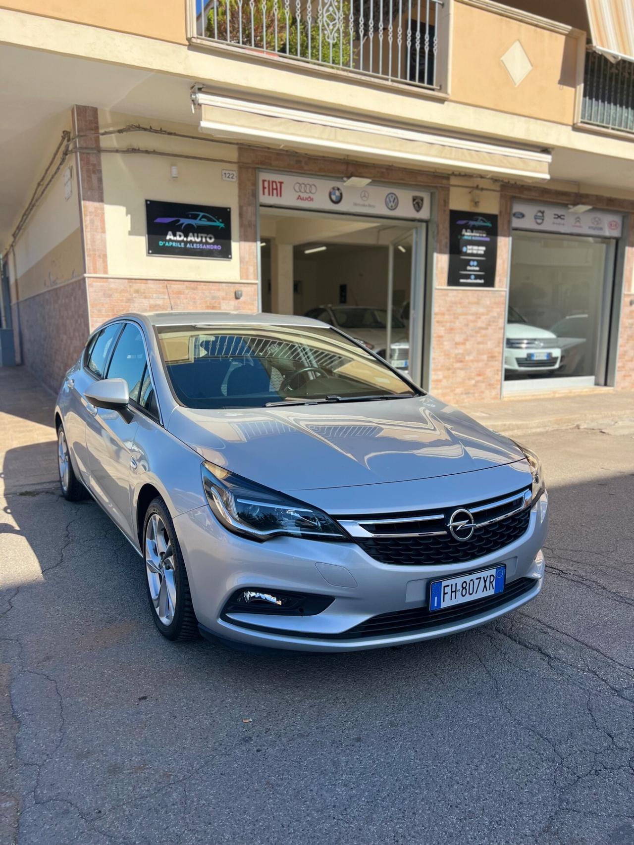 Opel Astra 1.6 CDTi 110CV Start&Stop 5 porte Innovation