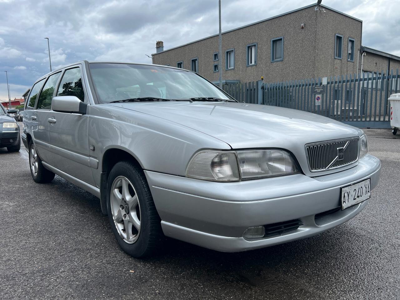 Volvo V70 volvo v70 2.0 Turbo sw 20v. 180 cv