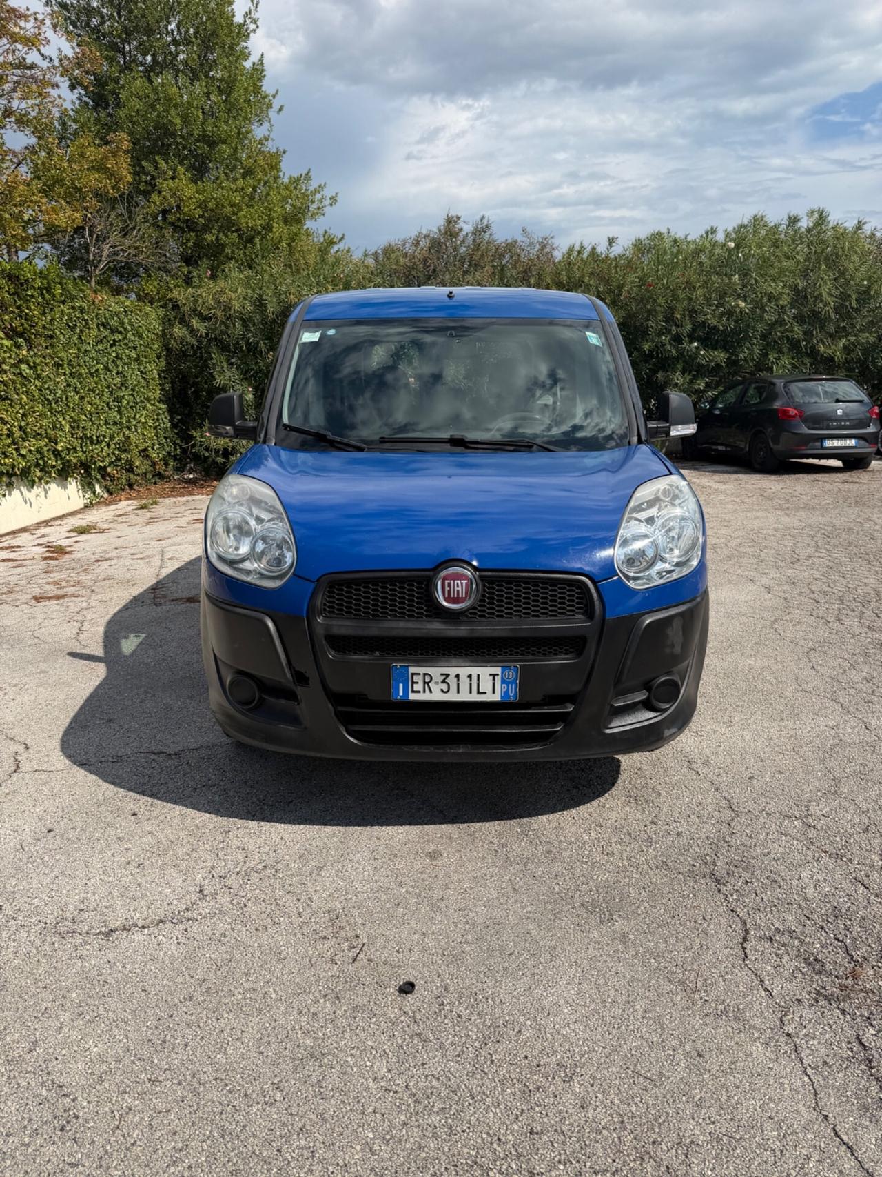 Fiat Doblò 1.4 T-Jet 16V Natural Power 7 posti