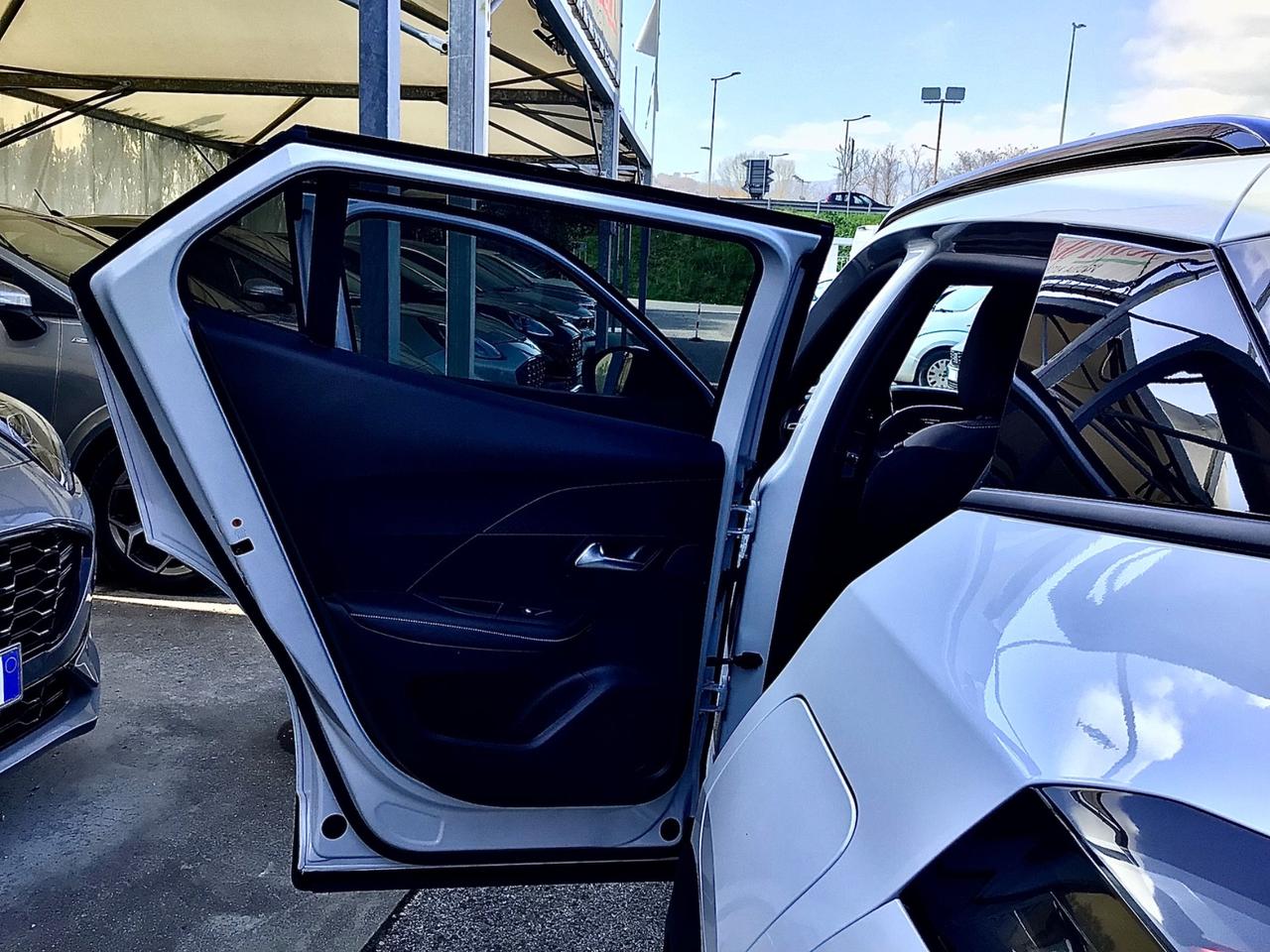 Peugeot 2008 PureTech 100 S&S Allure