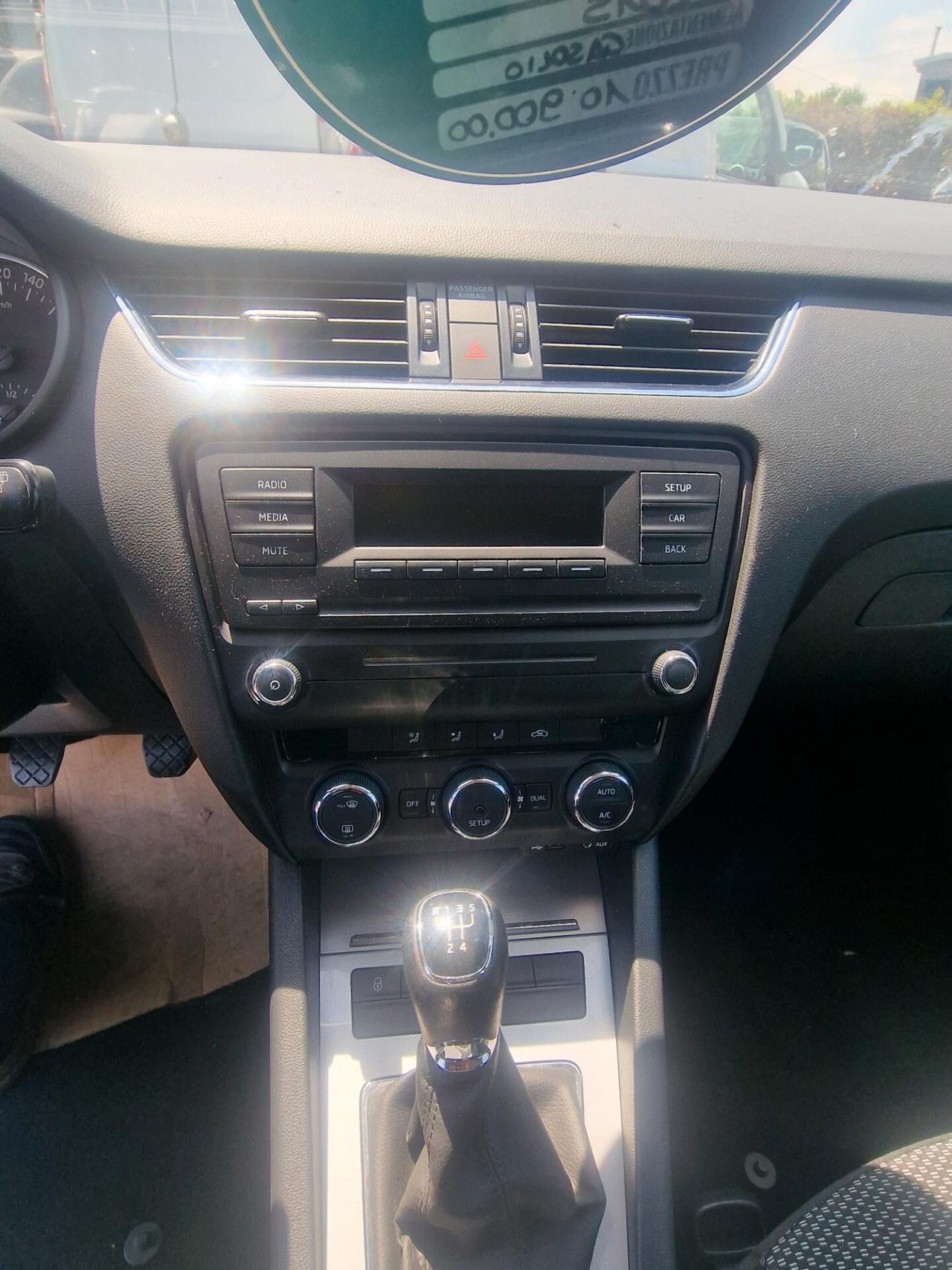 Skoda Octavia 1.6 TDI CR 105 CV Elegance