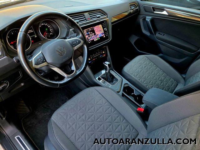 VOLKSWAGEN Tiguan 2.0 Life TDI 150CV SCR DSG - Fari a Led