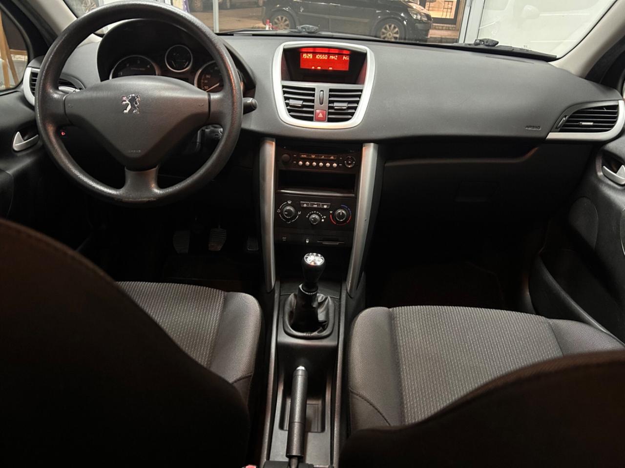 Peugeot 207 1.4 HDi NEO PATENTATI A/C