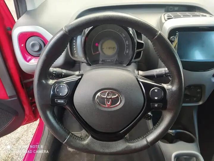 Toyota Aygo Connect 1.0 VVT-i x-cite