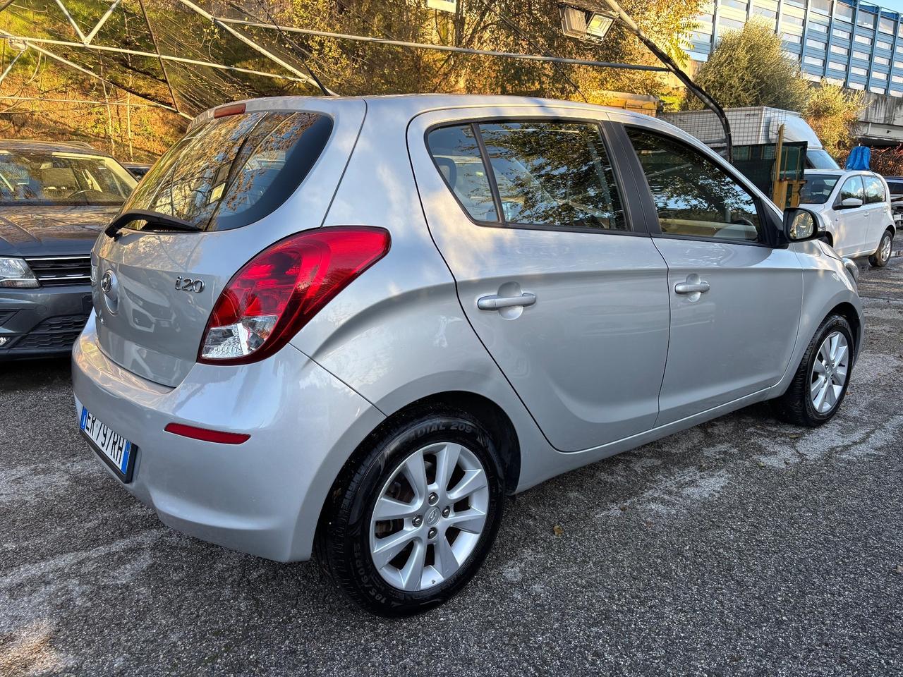 Hyundai i20 1.2 5p. km 52000 - OK Neopatentati