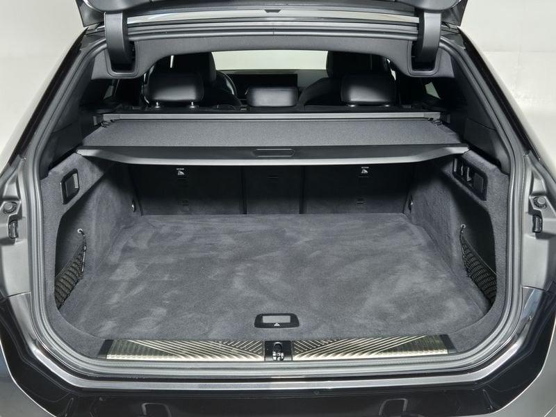 BMW Serie 5 G61 Touring 520d Touring 48V xdrive auto