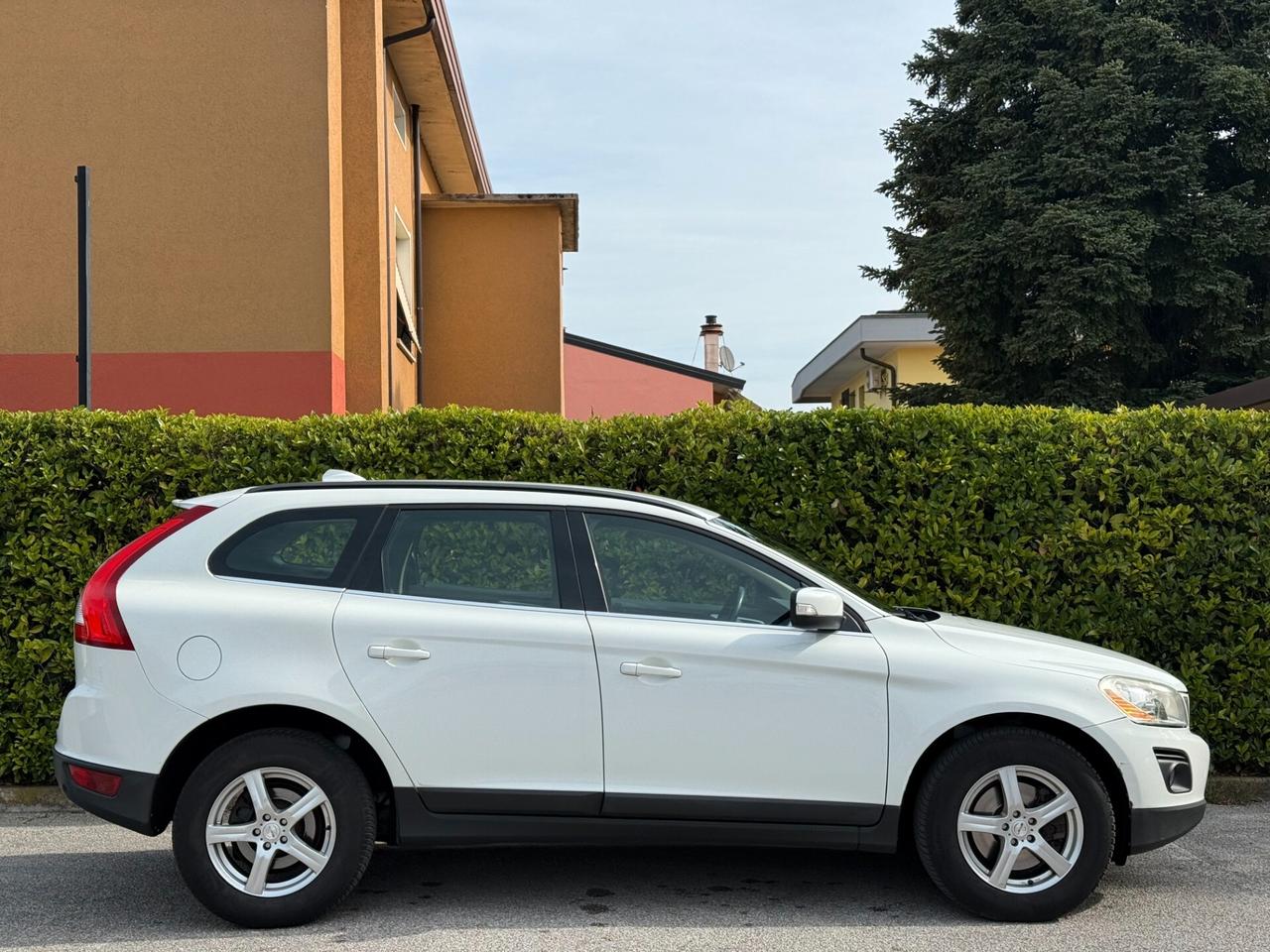 Volvo XC 60 XC60 2.4 D5 Summum