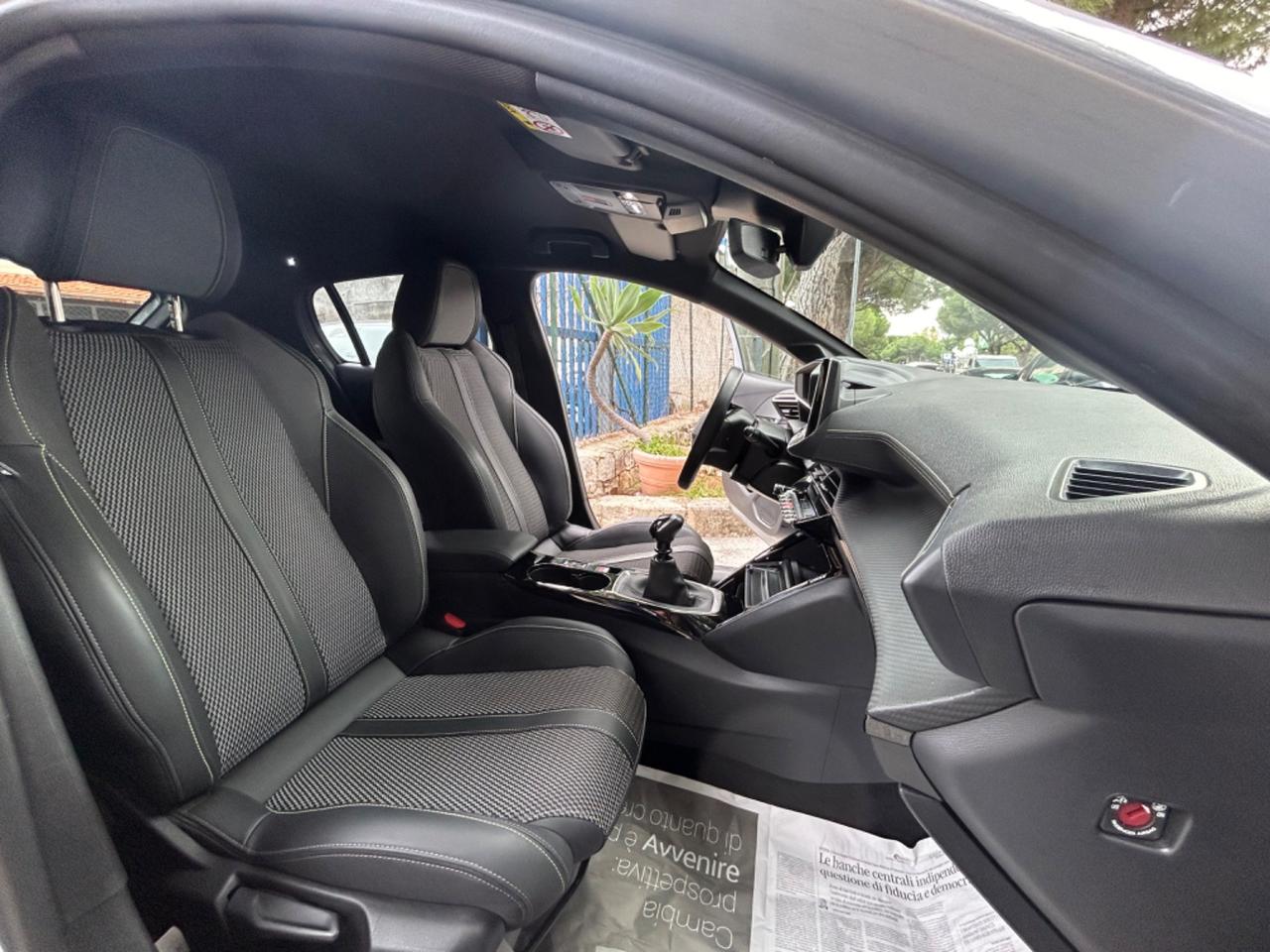 Peugeot 208 100 Stop&Start GT LINE