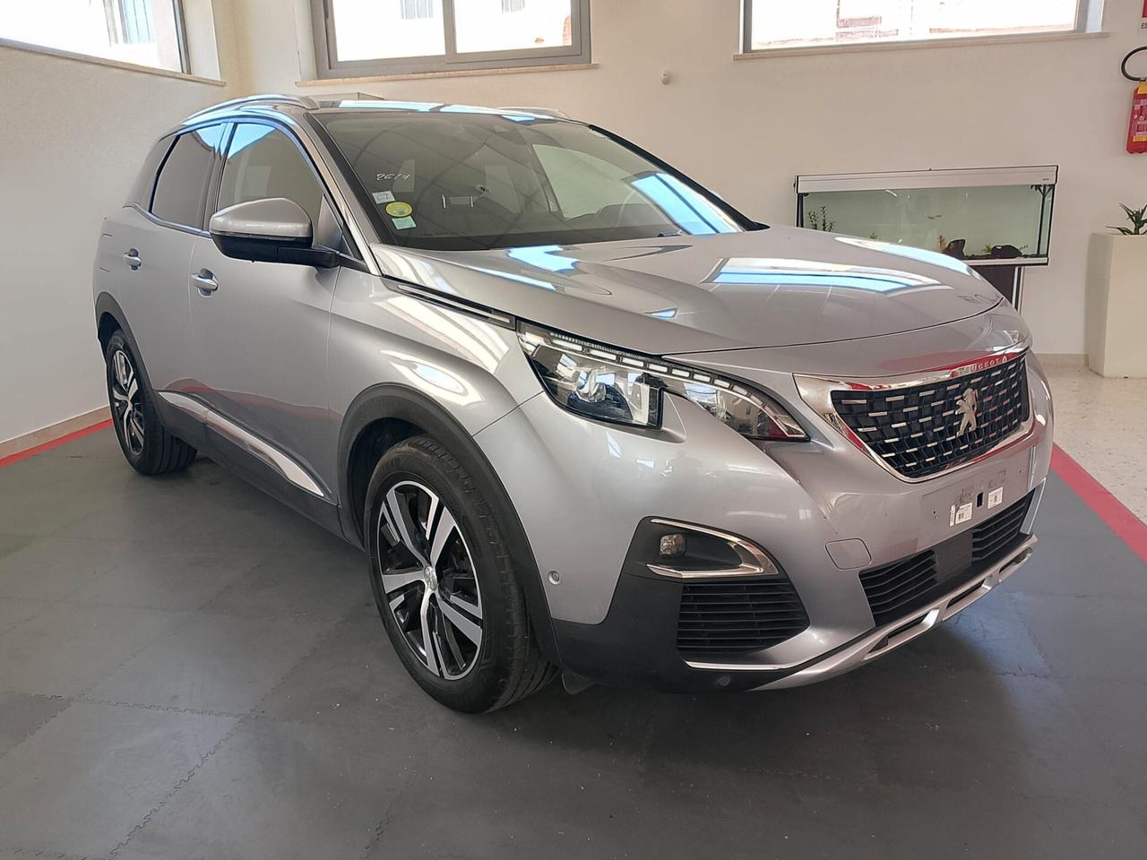 Peugeot 3008 BlueHDi 130 S&S EAT8 Allure