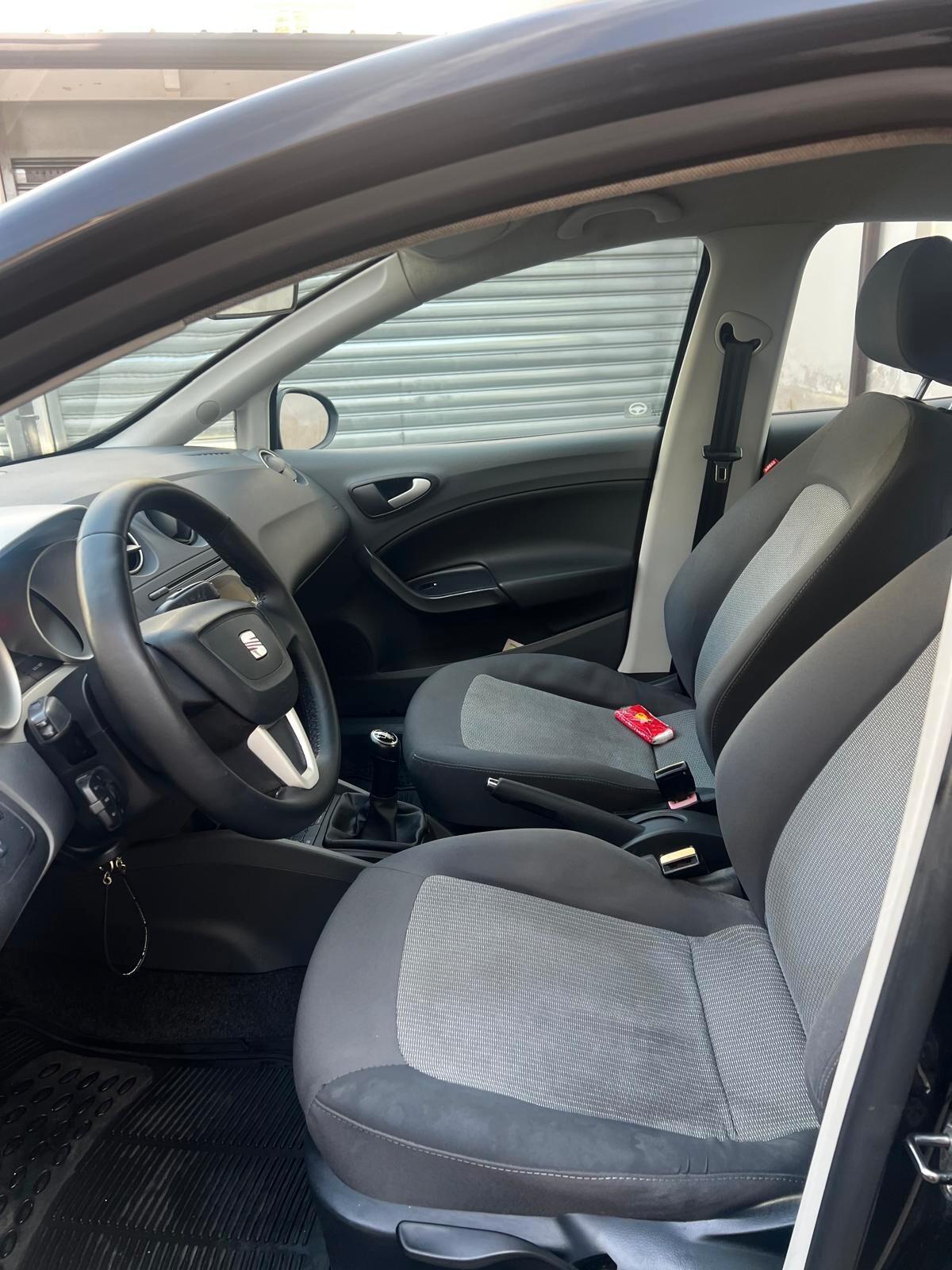 Seat Ibiza 1.4 5p. Reference GPL UNICO PTOPRIETARIO