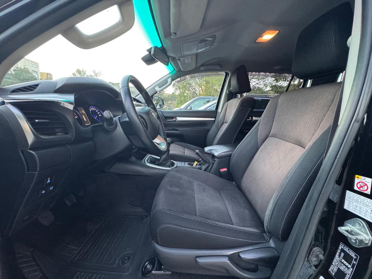 Toyota Hilux 2.4 D-4D 4WD Double Cab Comfort