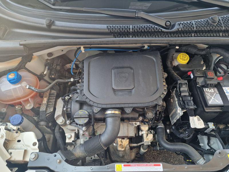 LANCIA Ypsilon 1.0 firefly hybrid Platino s&s 70cv