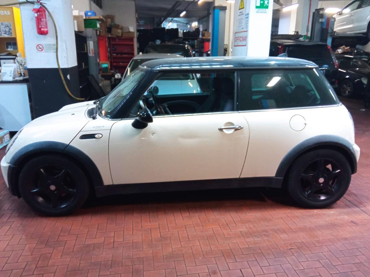 Mini 1.6 16V Cooper 115CV