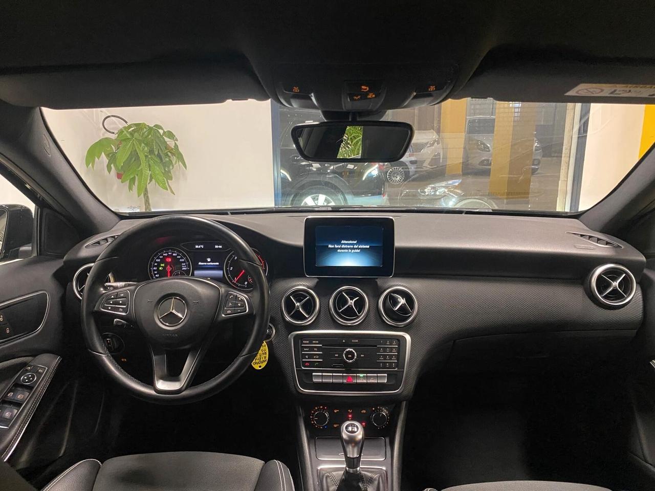 Mercedes-benz A 180 A 180 d Sport