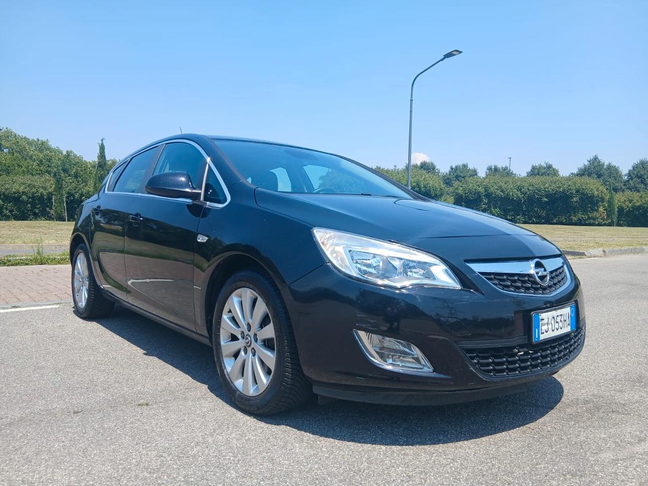 Opel Astra 1.7 CDTI 110CV 5 porte Cosmo
