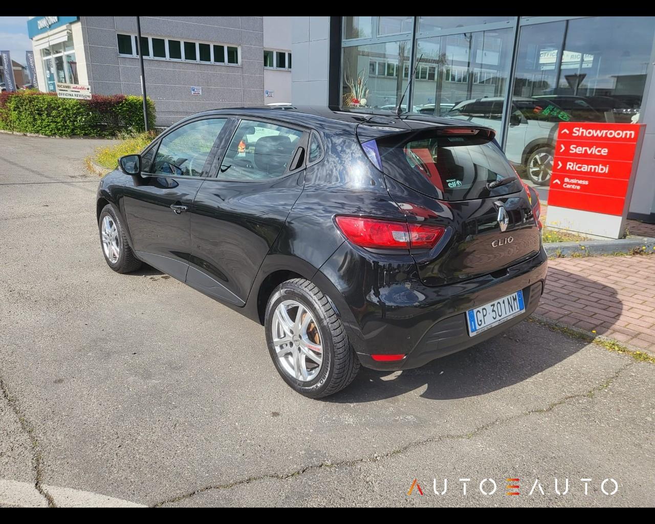 RENAULT Clio IV - Clio 5p 1.2 Zen (live) 75cv E6