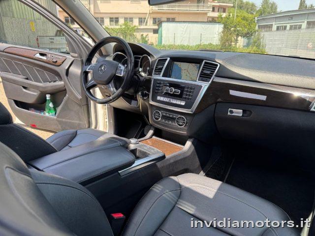 MERCEDES-BENZ GL 350 BlueTEC 4matic Premium