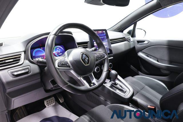 RENAULT Clio FULL HYBRID E-TECH 145 CV 5 PORTE ENGINEERED