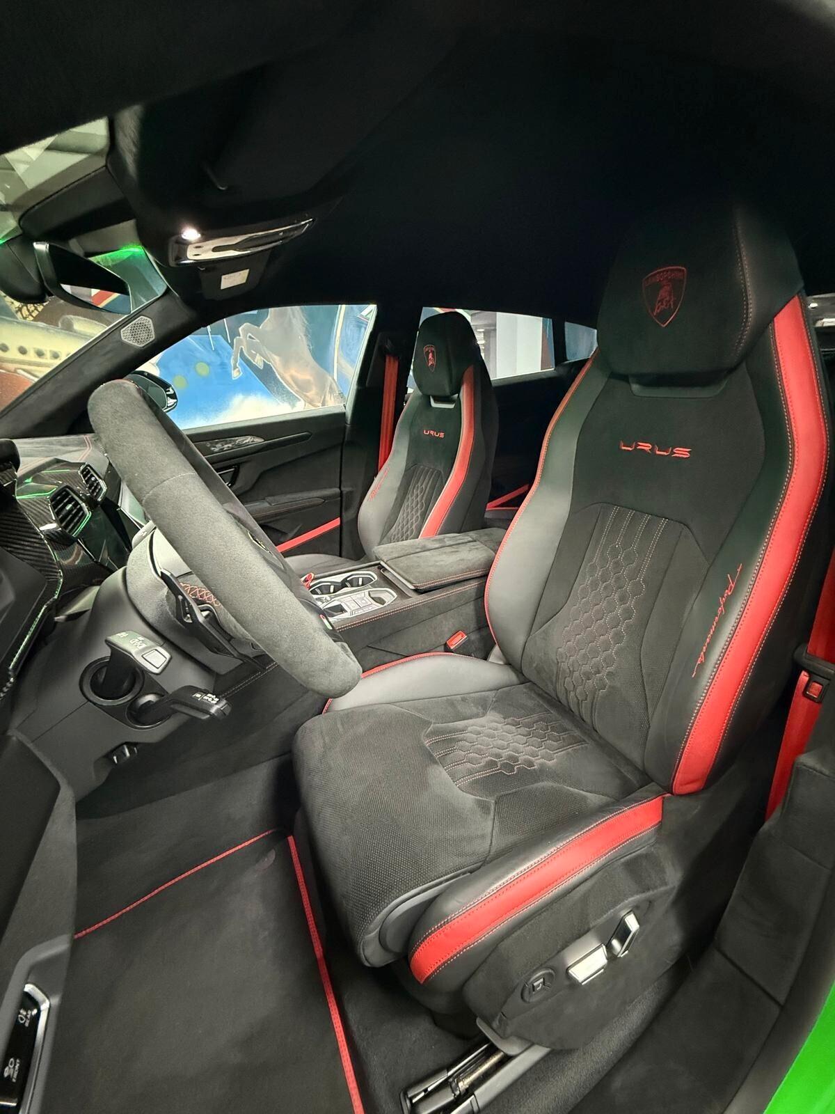 Lamborghini Urus Lamborghini Urus 4.0 Performante (333)