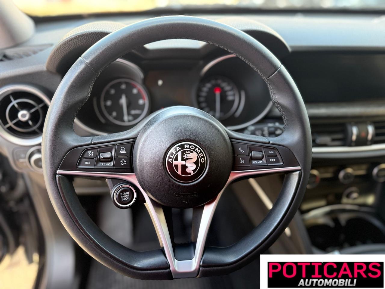 Alfa Romeo Stelvio 2.2 Turbodiesel 160 CV AT8 RWD Business