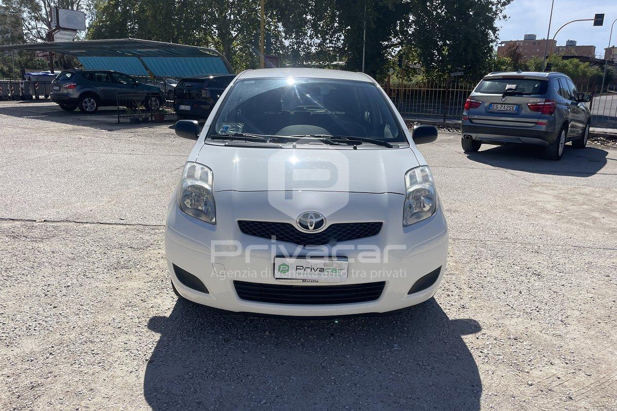 TOYOTA Yaris 1.0 5 porte Now