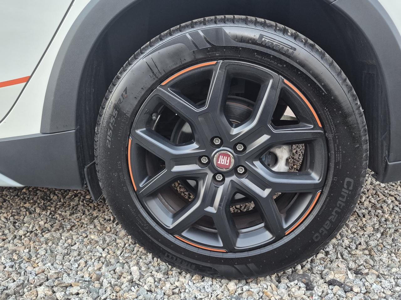 Fiat Tipo 1.6 Mjt S&S 5 porte Cross Garmin