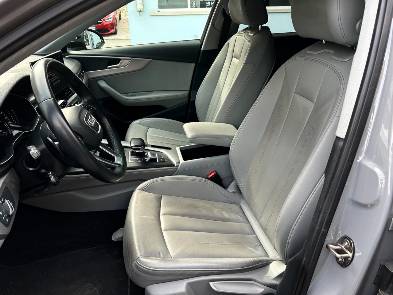 Audi A4 Avant 40 g-tron Stronic Business Adv 22