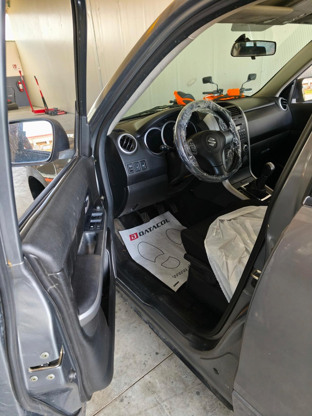 Suzuki Grand Vitara 1.9 DDiS 5 porte