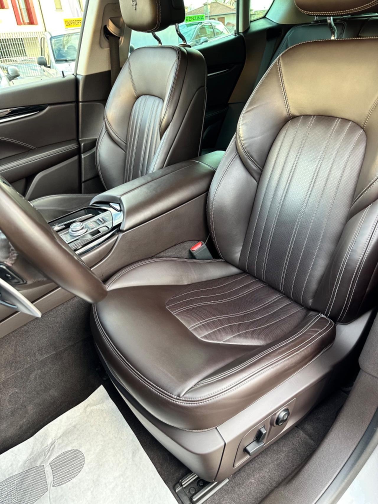 Maserati Levante 3.0d V6 250Cv AWD -Km Certificati