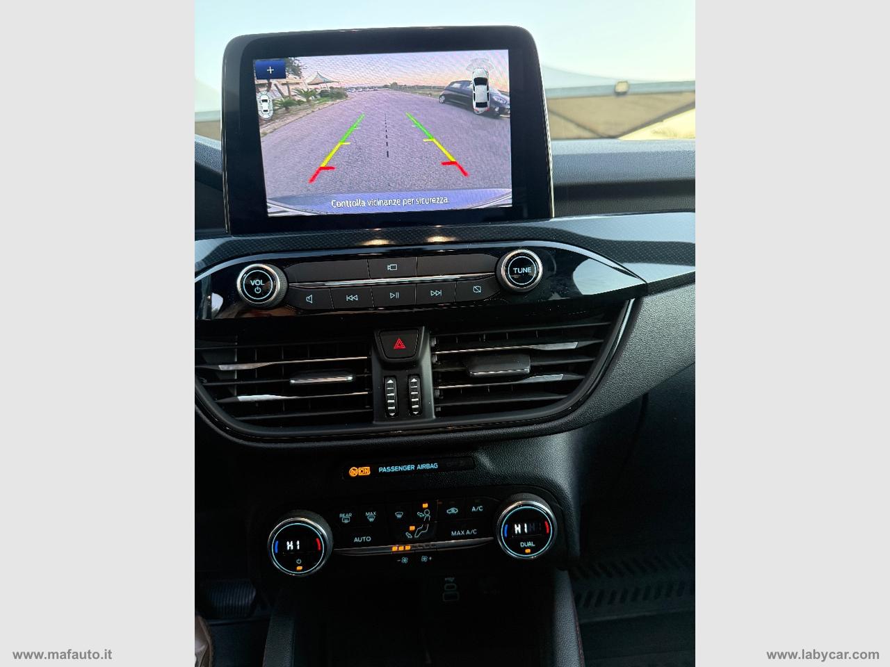 FORD Kuga 1.5 EcoBl. 120 CV aut.2WD ST-L.