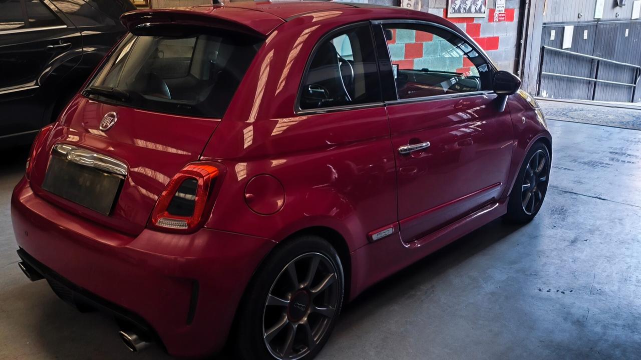 Fiat 500 allestimento Abarth