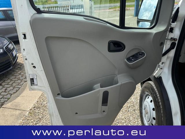RENAULT Master T33/120 2.5 dCi PM-TM Furgone Ice