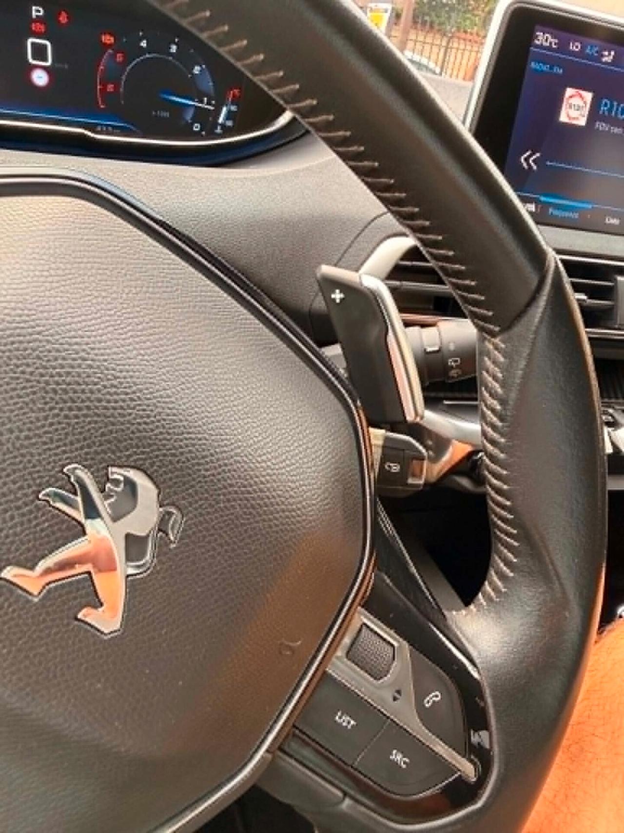 Peugeot 5008 7 posti 1.5 HDi 130cv Allure