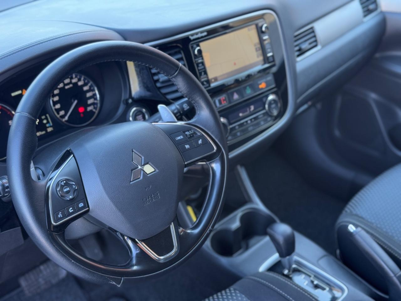 Mitsubishi Outlander 2.2 DI-D 4x4 7p Navi