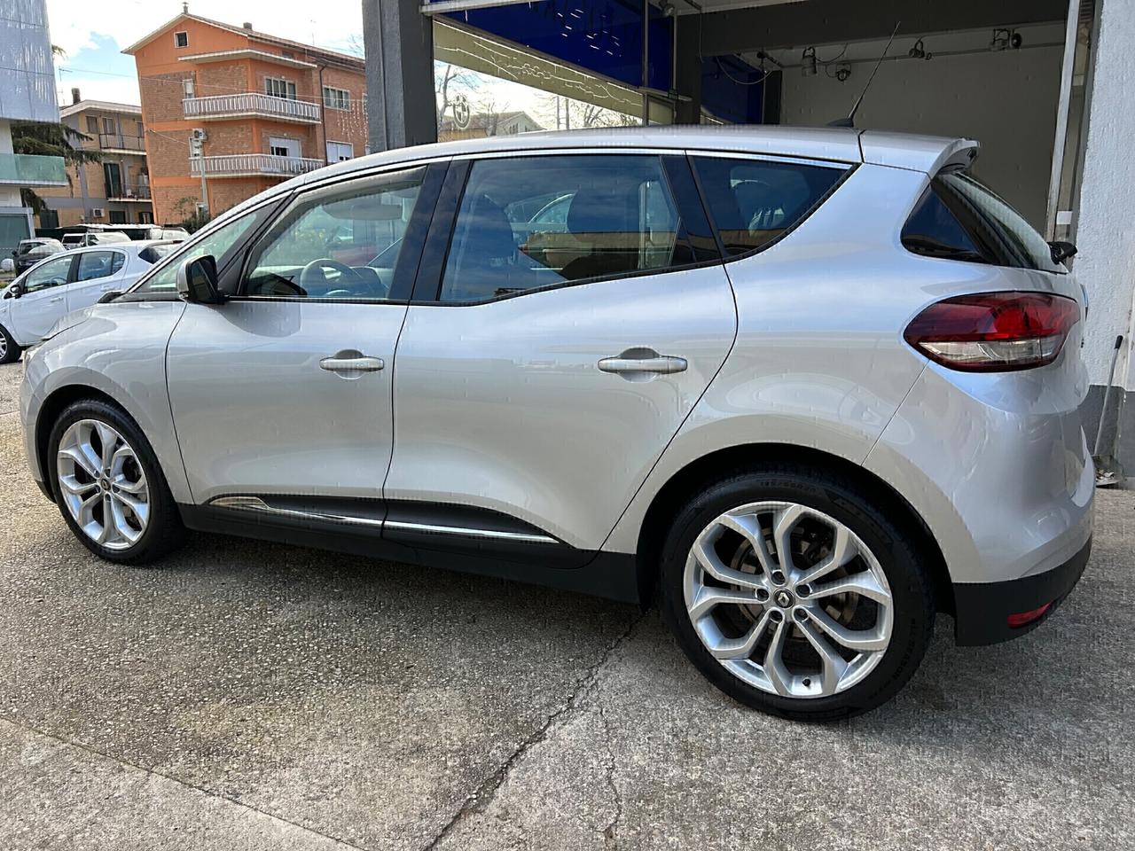 RENAULT SCENIC 1.5 DCI 110 CV FULL “COME NUOVA”!!!!!