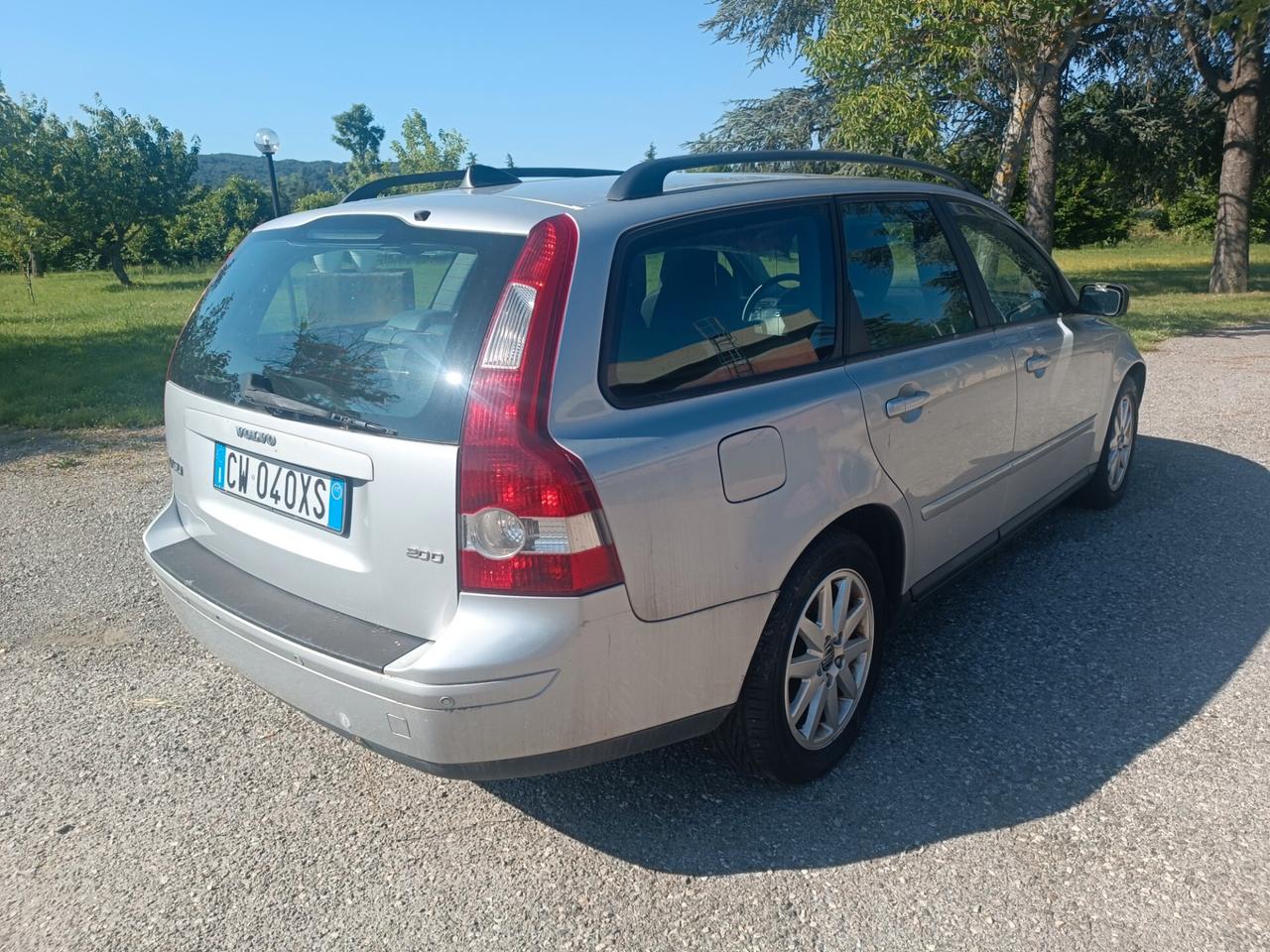 Volvo V50 2.0 D cat Momentum leggi bene