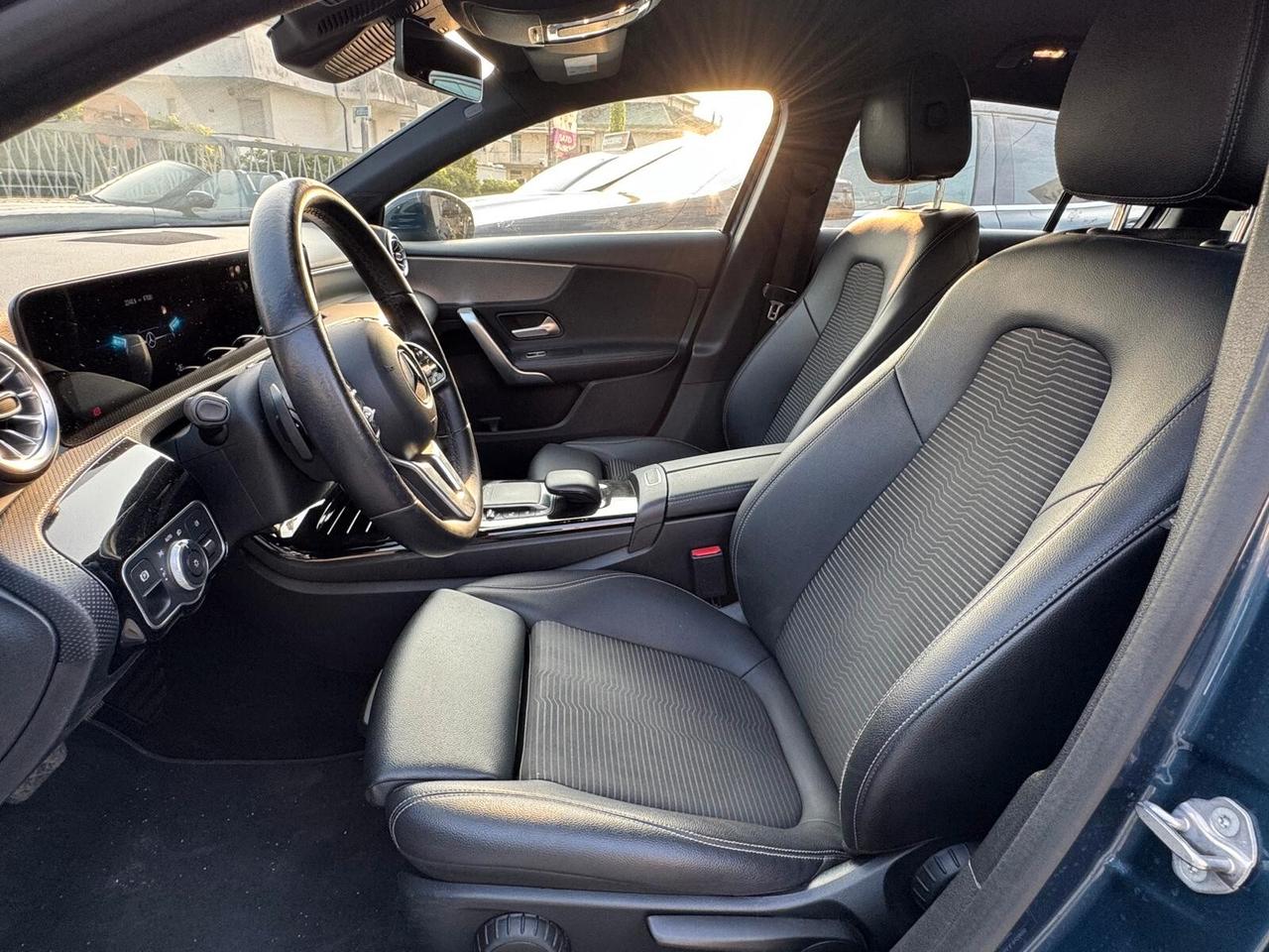 Mercedes-benz A 180 A 180 d Automatic Premium