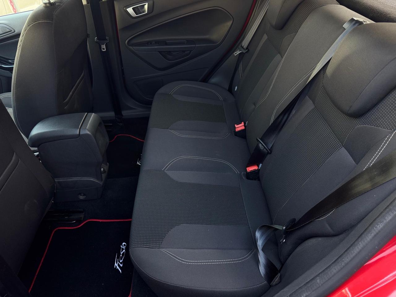 Ford Fiesta 1.5 TDCi 75CV 5 Porte Titanium