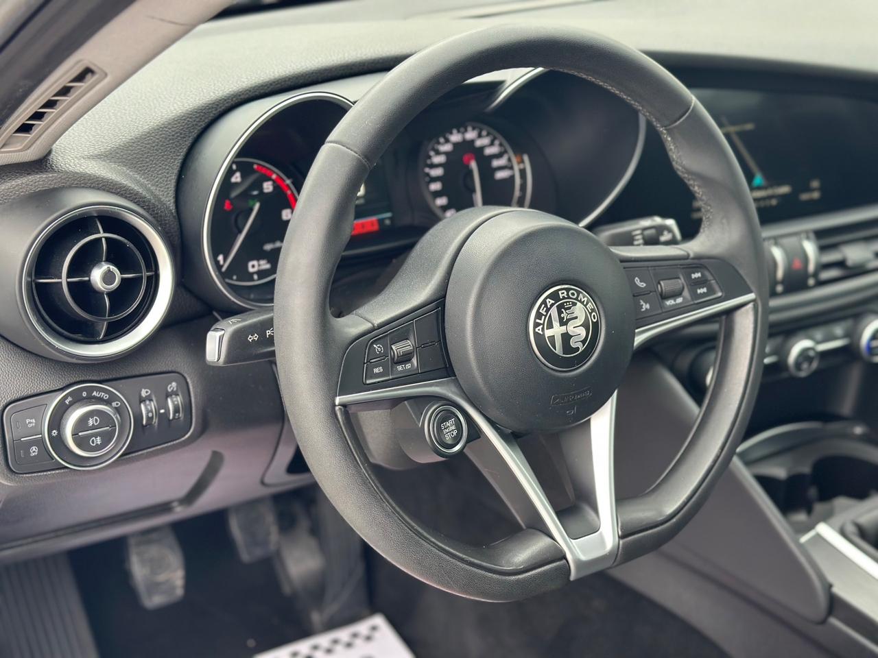 Alfa Romeo Giulia 2017 2.2 150 CV Launch Edition