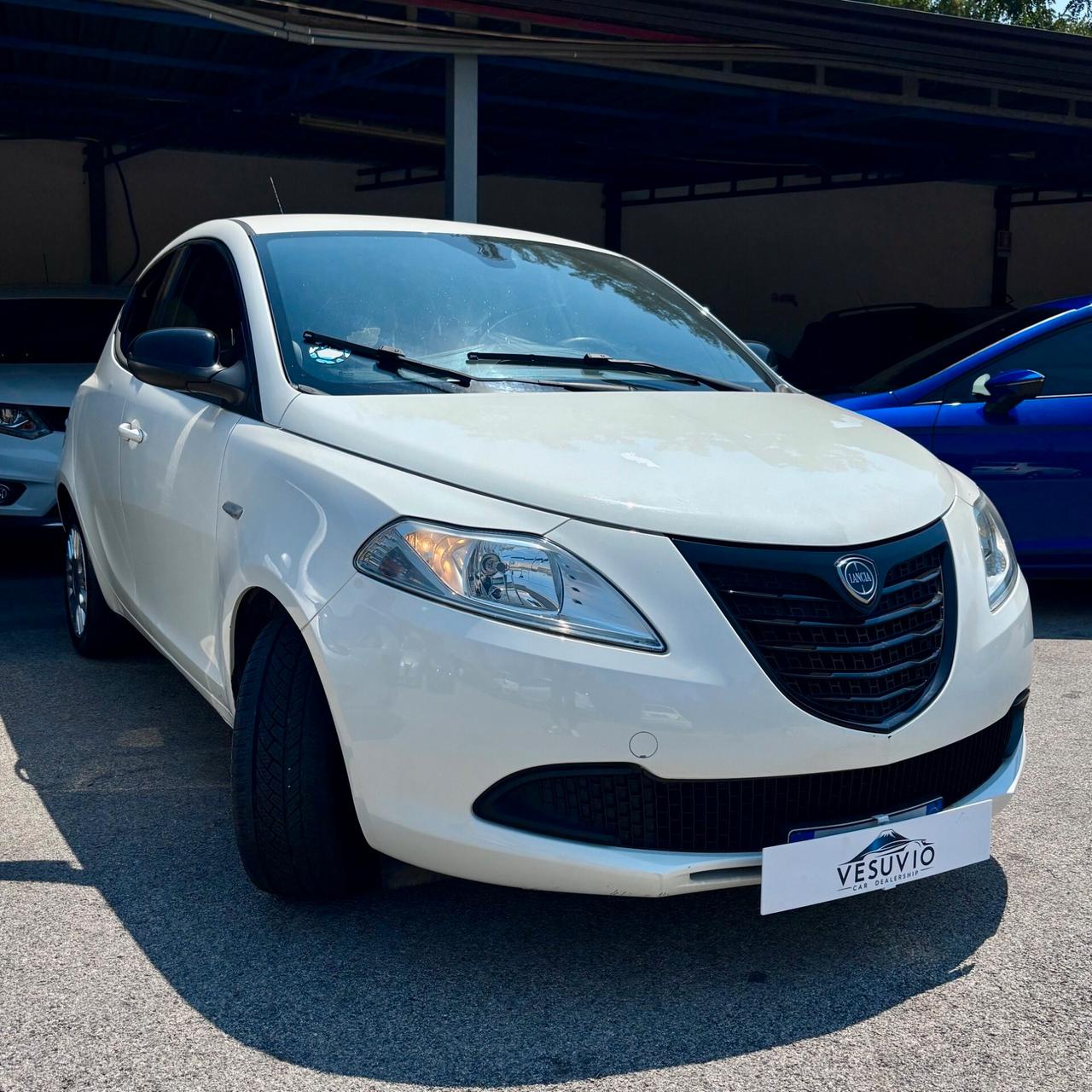 Lancia Ypsilon 1.2 69 CV GPL - 2015