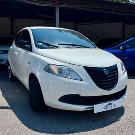 Lancia Ypsilon 1.2 69 CV GPL - 2015