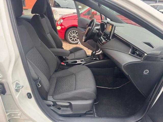 TOYOTA Corolla Touring 1.8 Hybrid Business(AUTOCARRO N1)