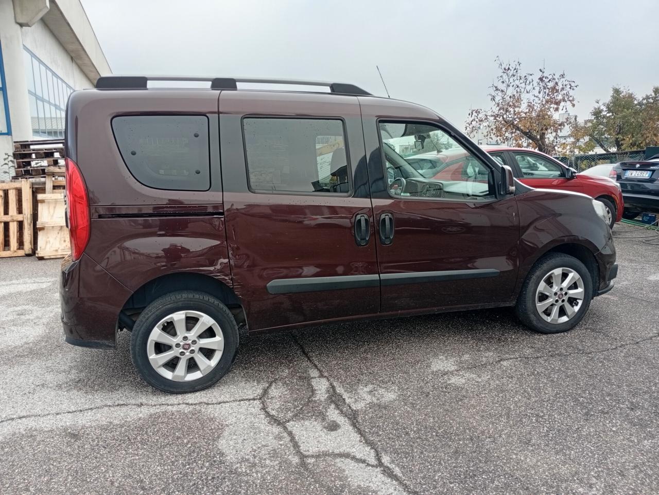 Fiat Doblo Doblò 1.4 T-Jet 16V Natural Power Lounge 7 posti